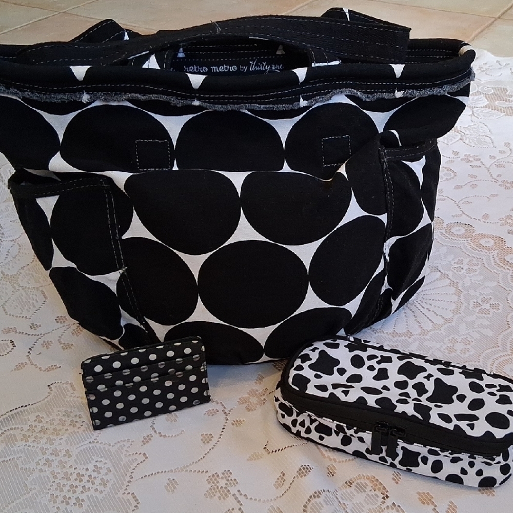 Thirty-One Black&White Tote Bag with Unbranded Accessories